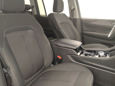 Used 2023 Jeep Grand Cherokee Laredo w/ Luxury Tech Group I RWD image 21