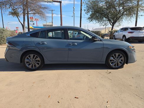 New 2026 Nissan Sentra SL w/ Floor Mat Package FWD image 2