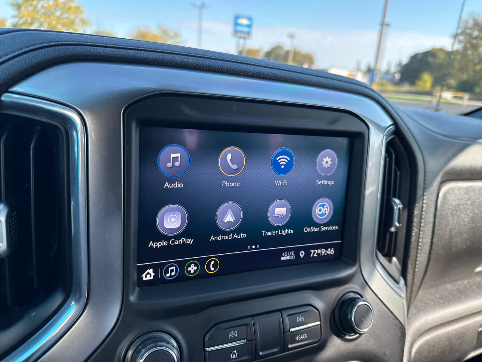 Certified 2021 Chevrolet Silverado 1500 RST w/ Z71 Off-Road Package AWD/4WD image 23