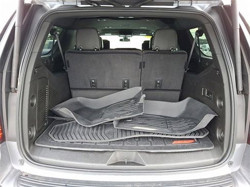 Used 2021 GMC Yukon XL SLT w/ Rear Media and Nav Package image 31