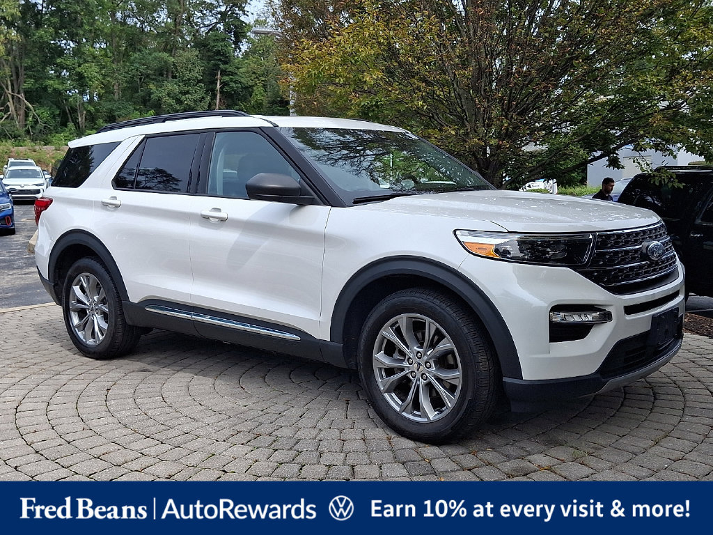 Used 2022 Ford Explorer XLT w/ Equipment Group 202A AWD/4WD image 1