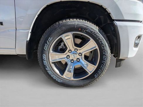 New 2026 RAM 1500 Express image 15