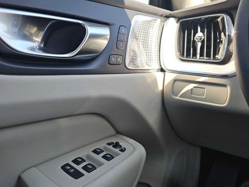 New 2026 Volvo XC60 B5 Ultra AWD/4WD image 30