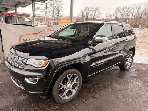 Used 2019 Jeep Grand Cherokee Overland image 8