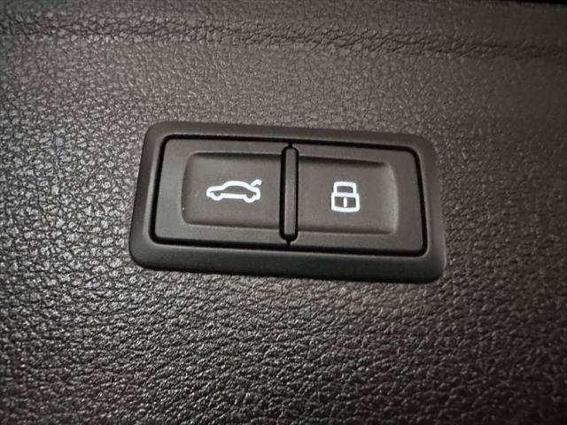 Used 2024 Audi SQ5 Premium Plus w/ Premium Plus Package AWD/4WD image 11
