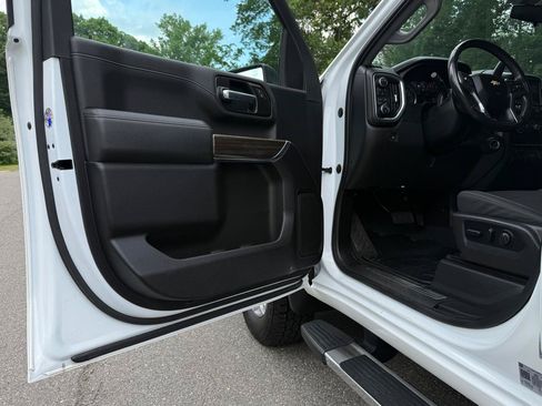Used 2023 Chevrolet Silverado 2500 LT w/ Convenience Package AWD/4WD image 11