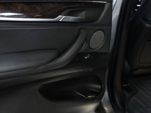 Used 2014 BMW X5 xDrive50i image 25