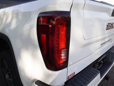 Used 2021 GMC Sierra 1500 AT4 AWD/4WD image 36