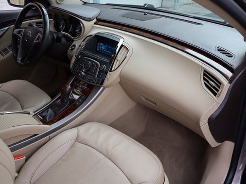 Used 2011 Buick LaCrosse CXS image 29
