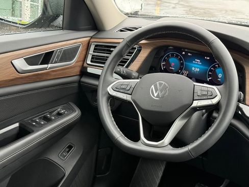 Certified 2026 Volkswagen Atlas SE AWD/4WD image 14