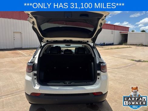 Used 2021 Jeep Compass Latitude w/ Sun and Sound Group FWD image 28