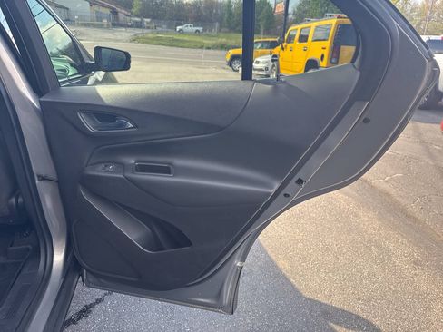 Used 2018 Chevrolet Equinox LT AWD/4WD image 21