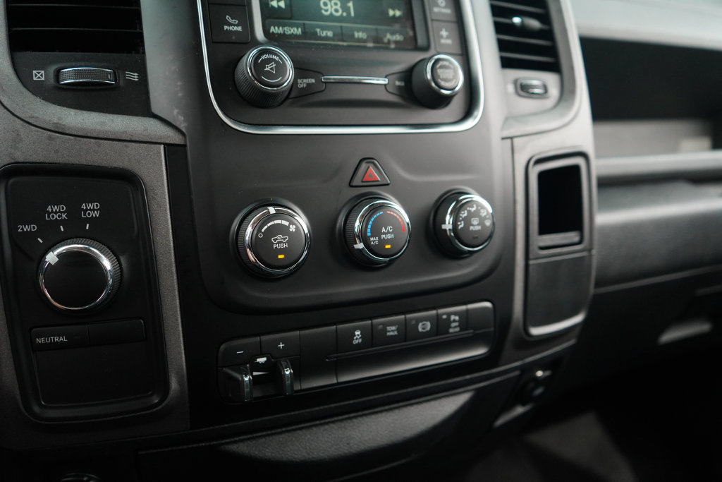 Used 2017 RAM 2500 Tradesman w/ Chrome Appearance Group AWD/4WD image 28