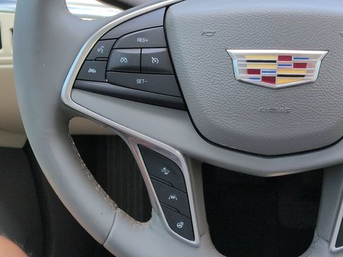 Used 2017 Cadillac XT5 Premium Luxury FWD image 27