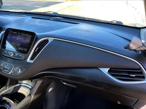 Used 2022 Chevrolet Malibu LS w/ Driver Confidence Package II image 19
