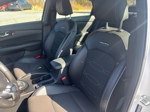 Used 2024 Kia Forte GT-Line image 9