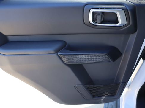 New 2026 Ford Bronco Outer Banks AWD/4WD image 17