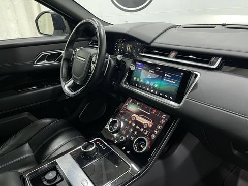 Used 2018 Land Rover Range Rover Velar R-Dynamic HSE AWD/4WD image 19