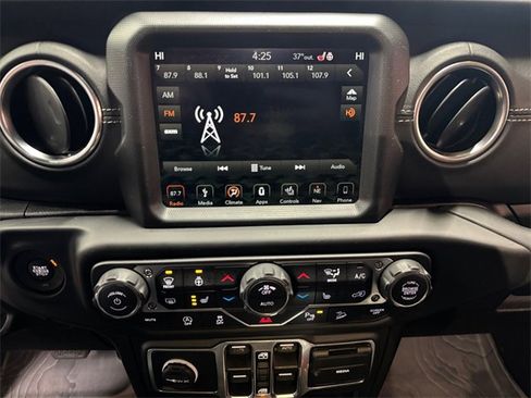 Used 2019 Jeep Wrangler Unlimited Sahara w/ Quick Order Package 24M Moab image 5