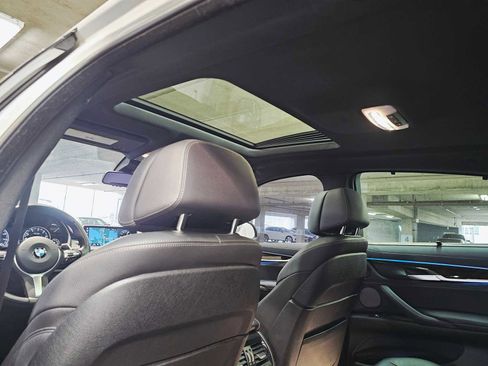 Used 2019 BMW X6 xDrive35i w/ M Sport Package image 27
