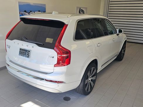 Certified 2022 Volvo XC90 T6 Inscription w/ Climate Package image 5