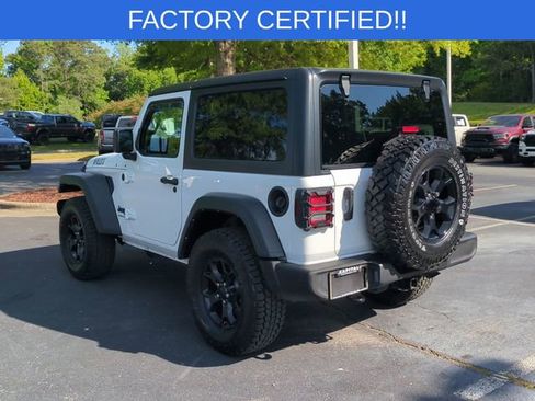 Certified 2022 Jeep Wrangler Sport AWD/4WD image 3