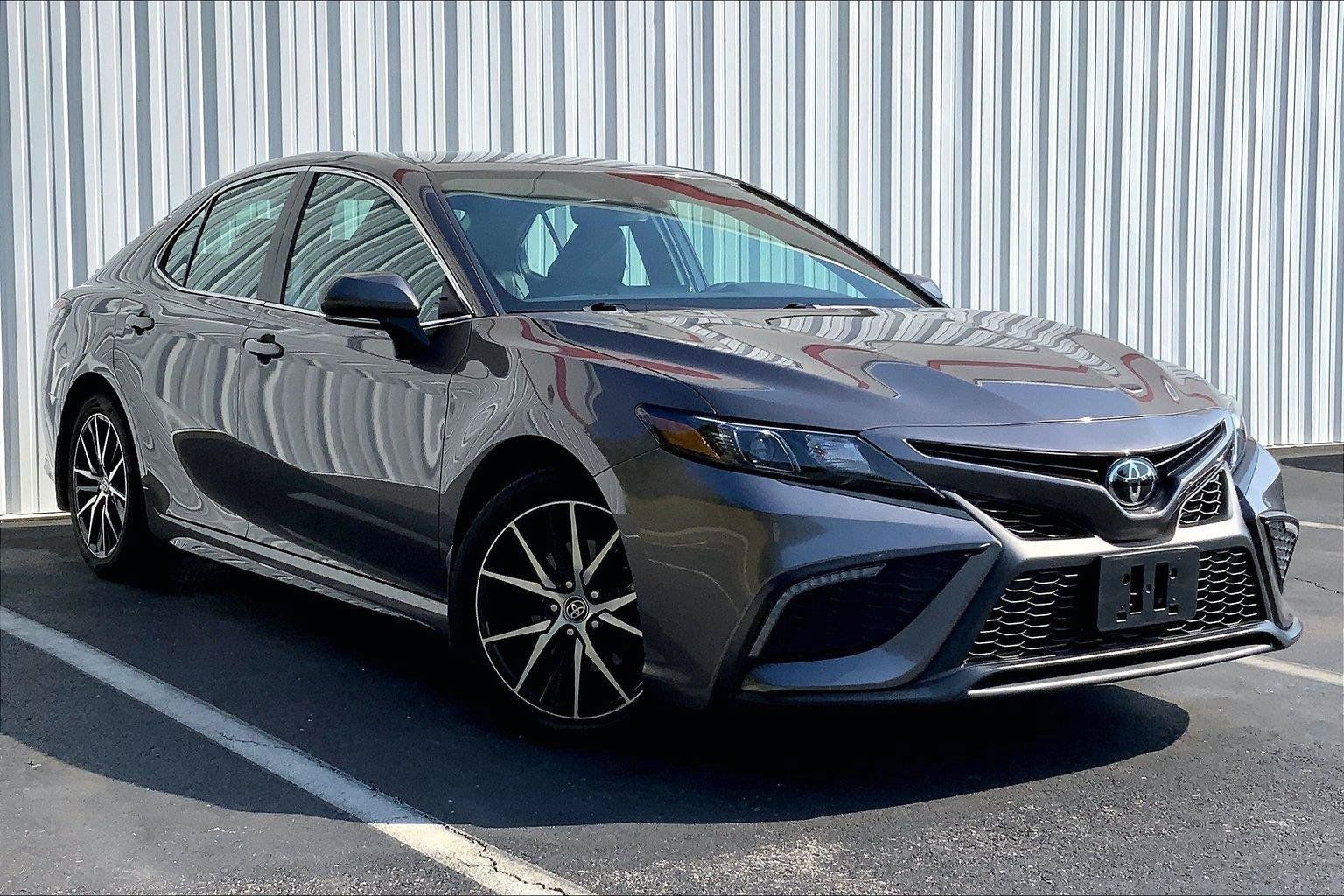 Used 2023 Toyota Camry SE FWD image 31