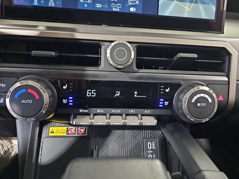Used 2025 Toyota 4Runner TRD Off-Road Premium w/ Tow Technology Package AWD/4WD image 26