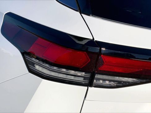 New 2026 Volkswagen Tiguan SE AWD/4WD image 14
