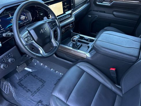 Used 2025 Chevrolet Silverado 1500 RST image 10