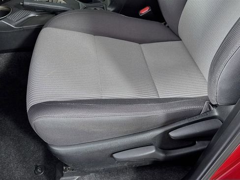 Used 2015 Toyota RAV4 XLE image 22