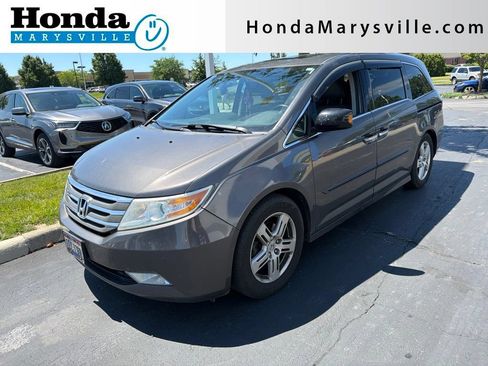 Used 2013 Honda Odyssey Touring image 1
