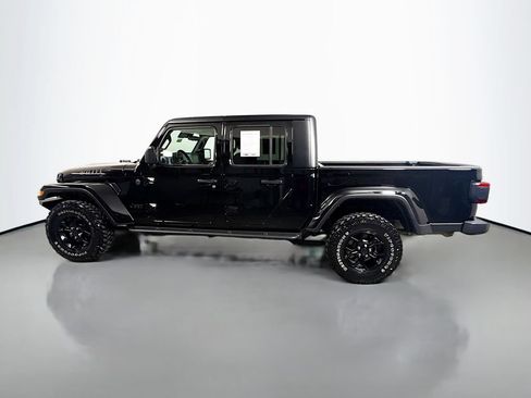 Used 2024 Jeep Gladiator Sport AWD/4WD image 4