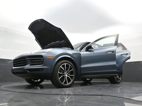 Used 2019 Porsche Cayenne S AWD/4WD image 39