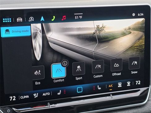 New 2025 Volkswagen Tiguan S image 7