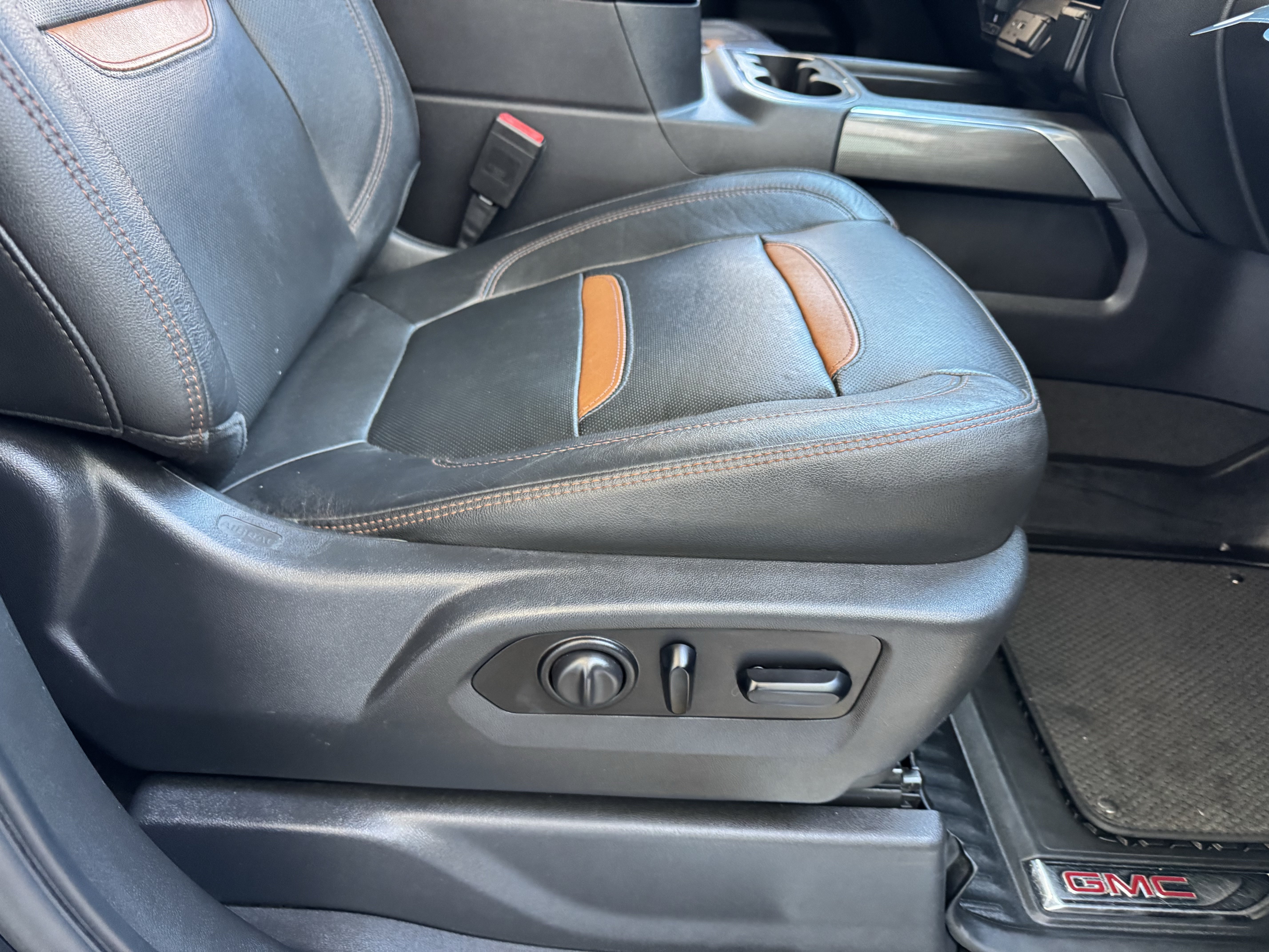 Certified 2021 GMC Sierra 1500 AT4 w/ AT4 Value Package AWD/4WD image 23
