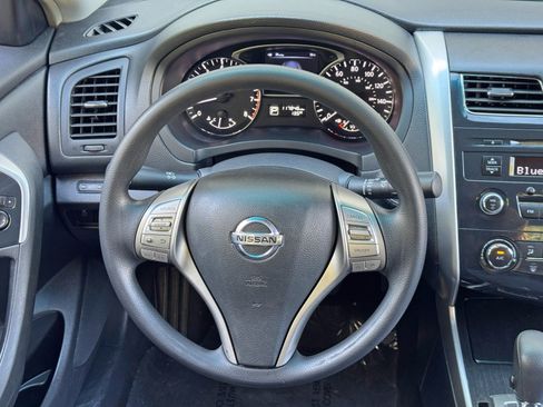 Used 2013 Nissan Altima 2.5 S image 19