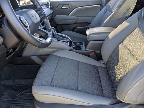 Used 2024 Chevrolet Colorado ZR2 w/ Safety Package image 17