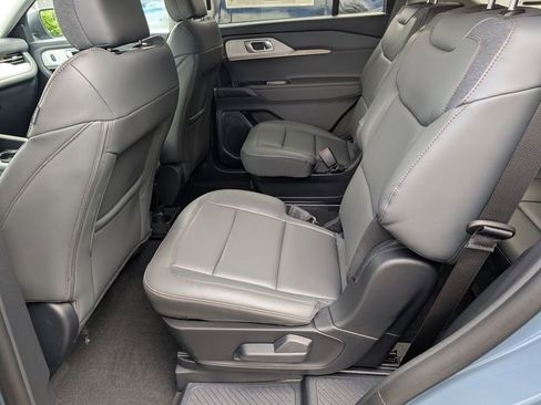 New 2026 Ford Explorer Active AWD/4WD image 18