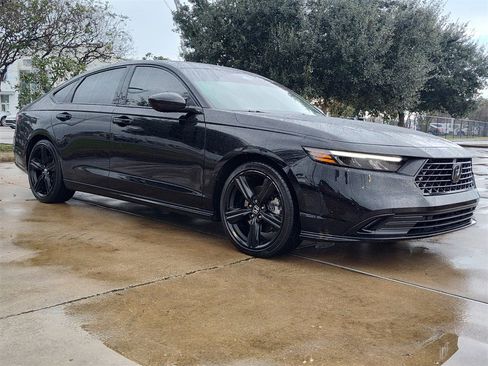 Used 2024 Honda Accord Sport image 13