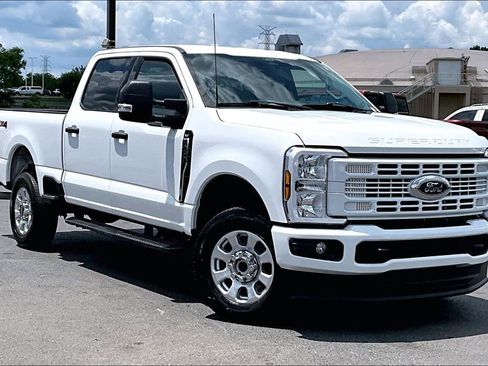 Used 2024 Ford F250 XLT AWD/4WD image 37