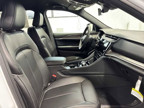 New 2026 Jeep Grand Cherokee L Limited image 26