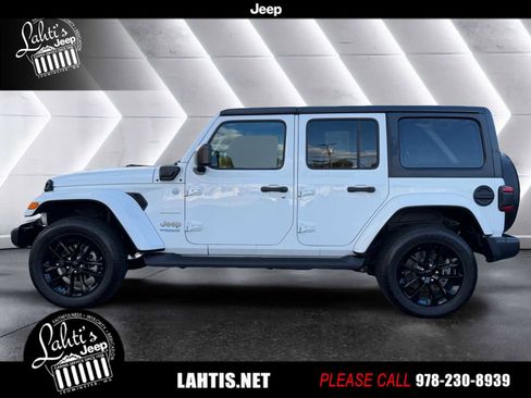 Certified 2022 Jeep Wrangler Unlimited Sahara w/ Cold Weather Group image 3