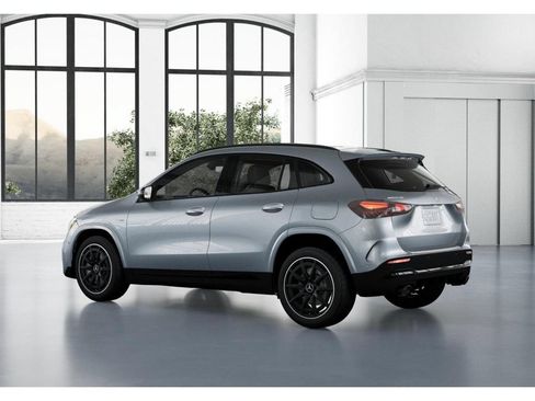 New 2026 Mercedes-Benz GLA 35 AMG 4MATIC image 30