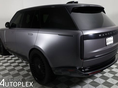Used 2024 Land Rover Range Rover SE image 7