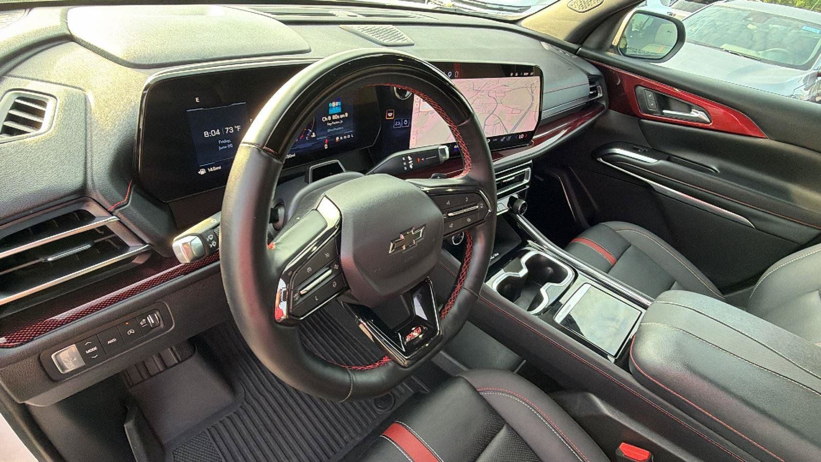 Used 2024 Chevrolet Traverse RS AWD/4WD image 25