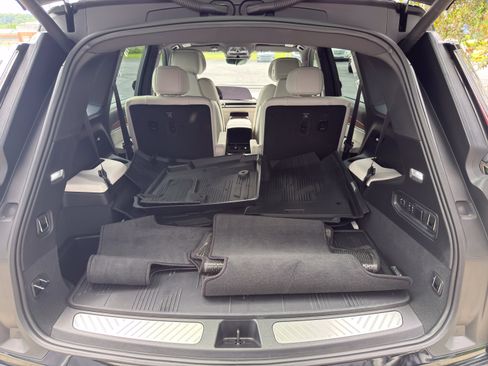 Used 2026 Cadillac Vistiq Sport w/ LPO, Floor Liner Package AWD/4WD image 8