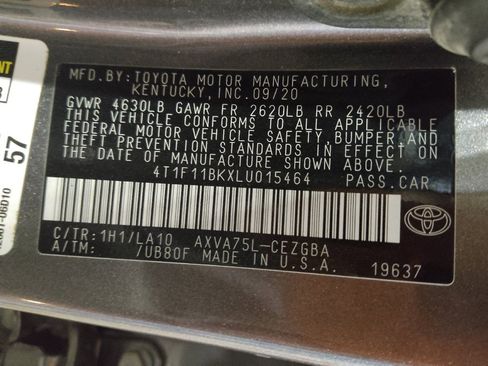 Used 2020 Toyota Camry XLE w/ Carpet Mat Package image 33