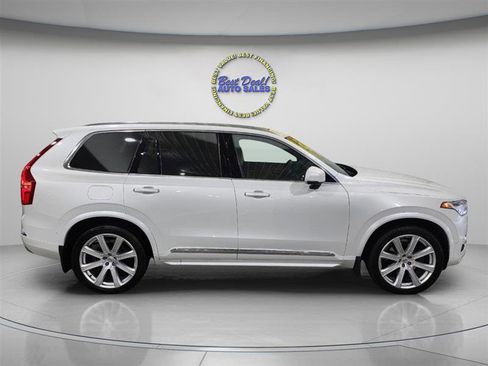 Used 2017 Volvo XC90 T6 Inscription w/ Vision Package image 6