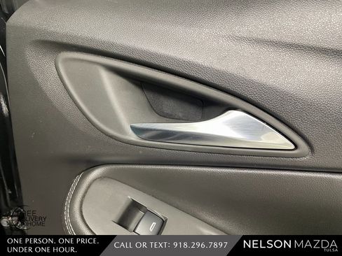 Used 2024 Buick Encore GX Sport Touring image 44